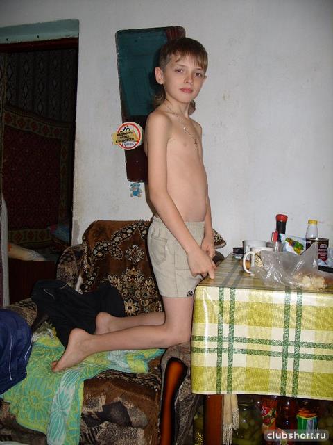 1565_friends_buratinko_in_shorts_26.jpg